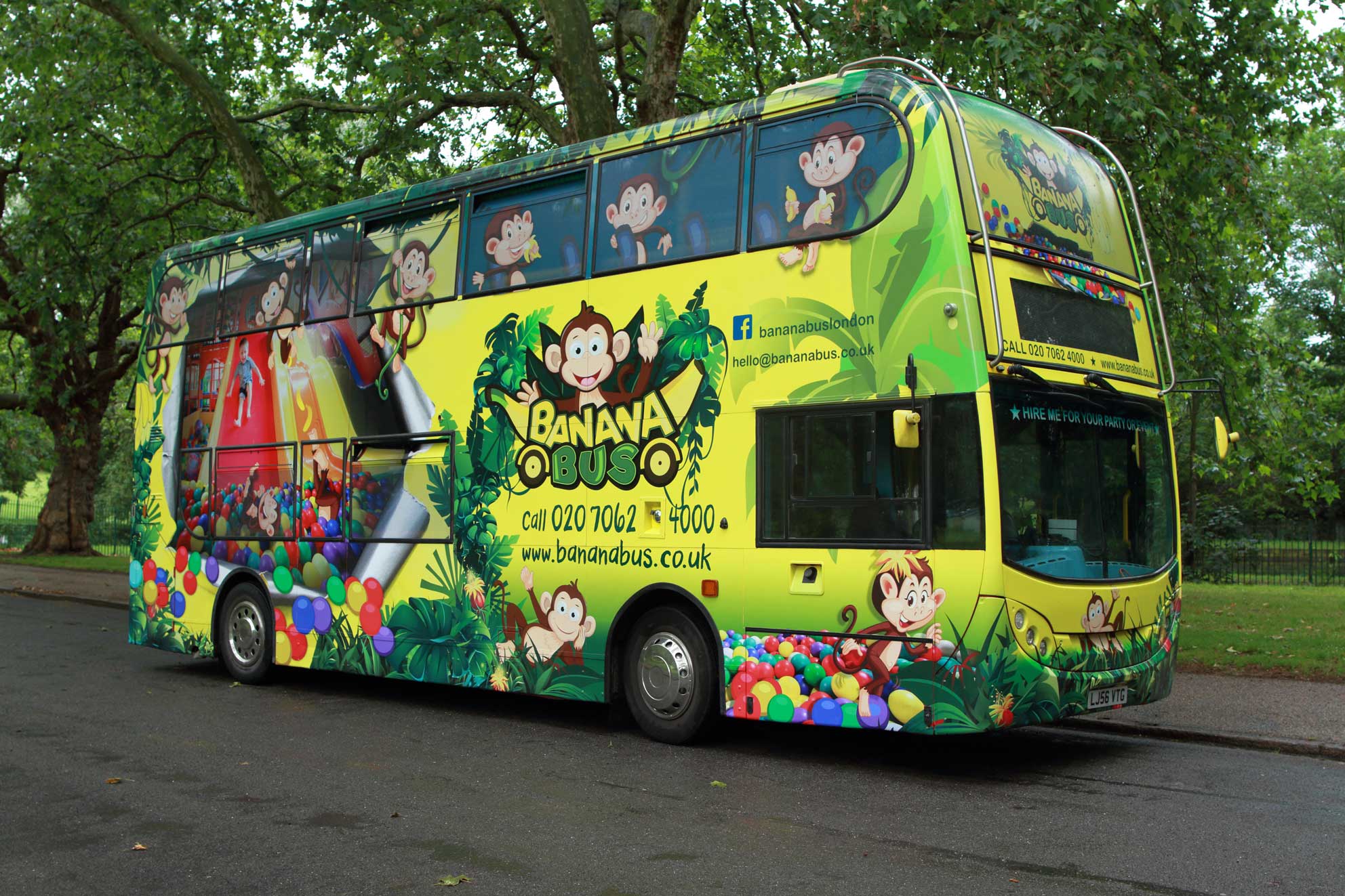 Gallery Banana Bus